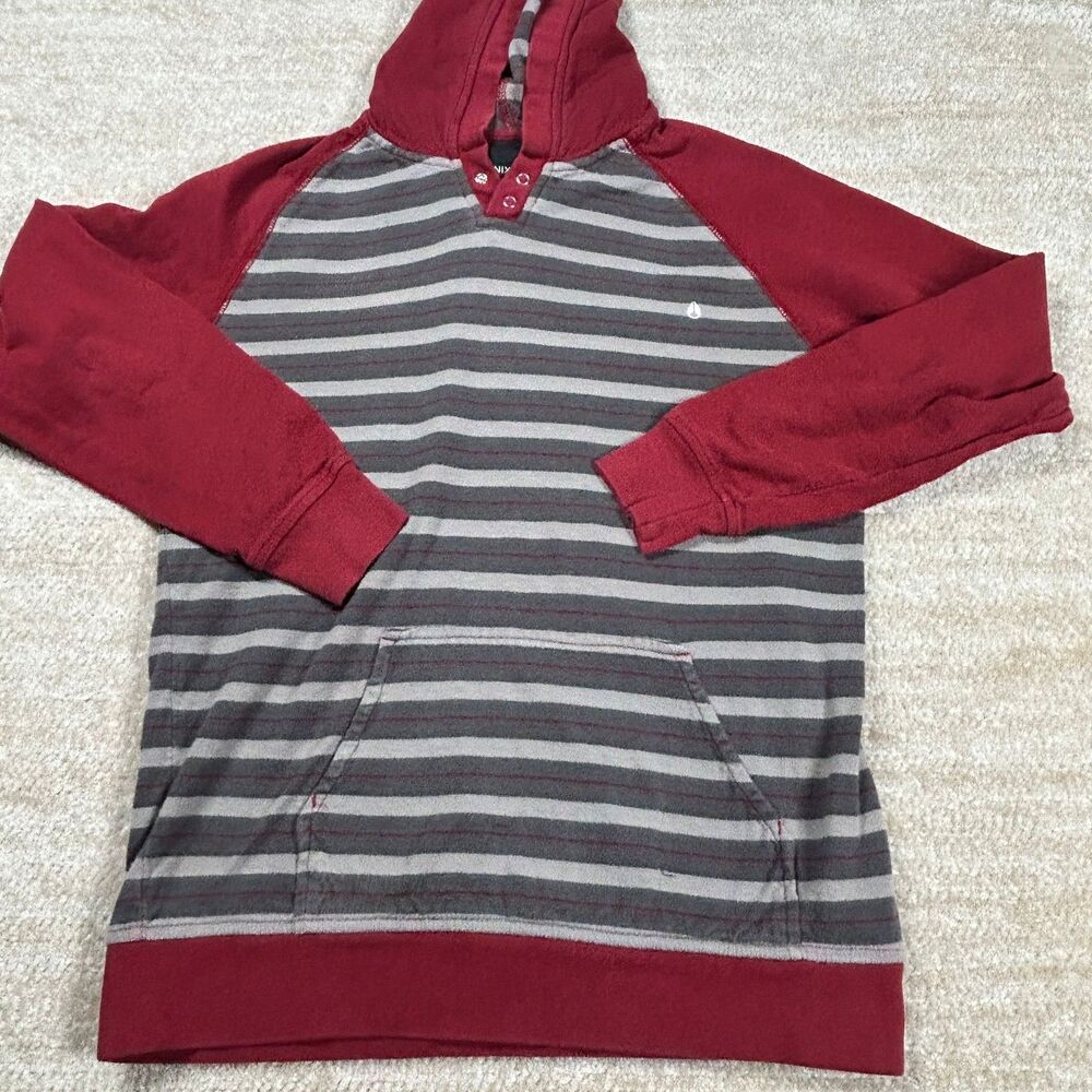 Nixon Hoodie Pullover Mens M Striped Gray Maroon‎ Raglan Hooded Kangaroo Pocket